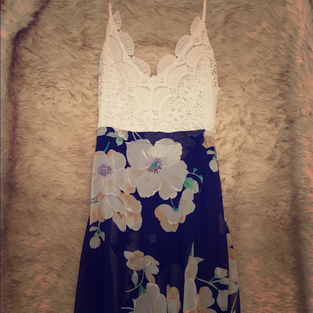 Pretty Floral Maxi Dress